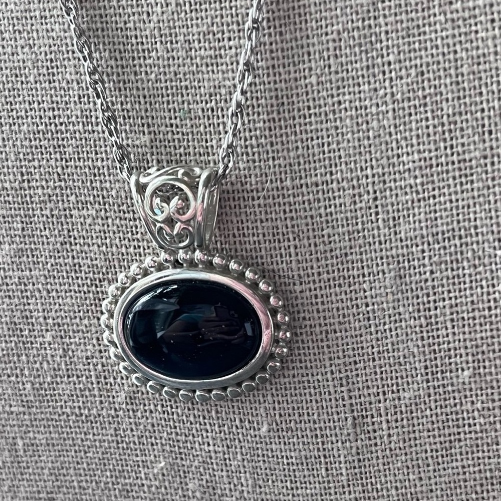 N158 Sterling silver chain sterling onyx oval pendant by Nevada Silversmith 18" - Picture 6 of 9